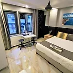 Отель The Newprince Taksim Стамбул