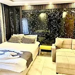 Отель The Newprince Taksim 3*
